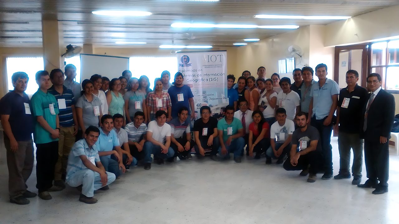 Participantes del Diplomado en Sistemas de Información Geográfica 2015